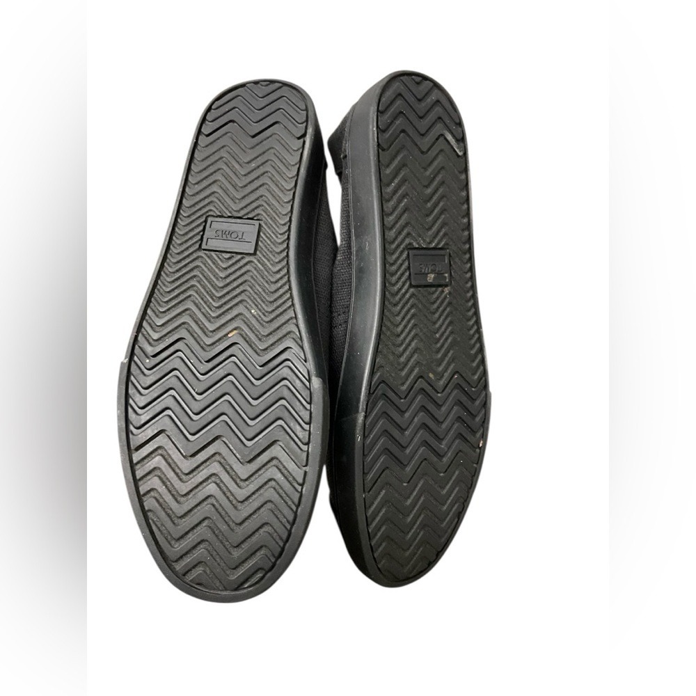 TOMS Women's Classic Black Loafers - Picture 3 of 3